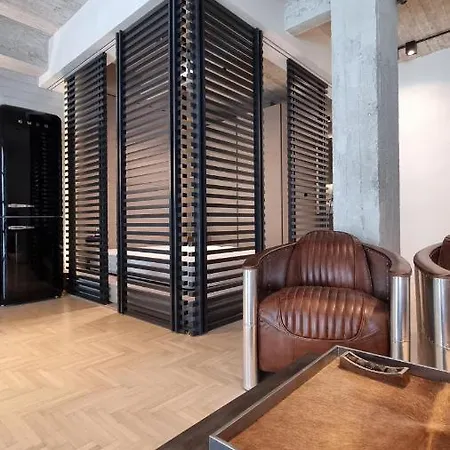 A Nyc Loft Inspired Design Studio Apt In Kolonaki *