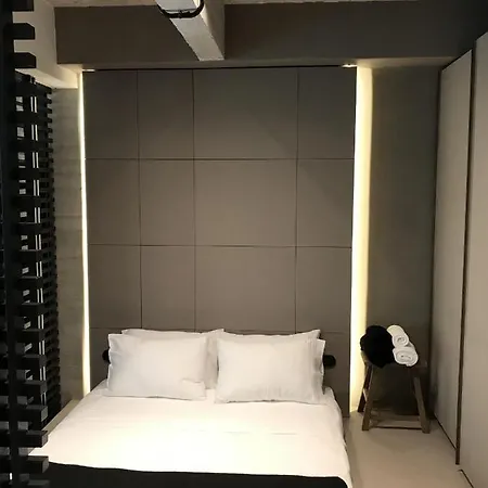 A Nyc Loft Inspired Design Studio Apt In Kolonaki Διαμέρισμα *